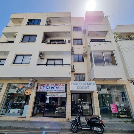Cheer Up City Apartment, Near To The Finikoudes Beach 拉纳卡 外观 照片